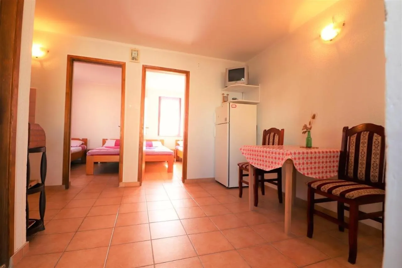 Studio Apartman Vera Vir No 2 0*,
